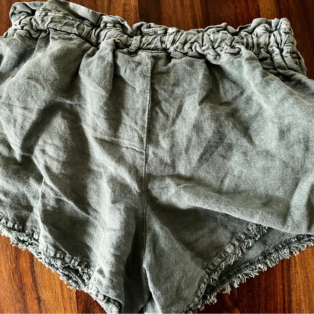 Young Fabulous & Broke YFB Green linen blend drawstring Shorts women’s small - Picture 3 of 15